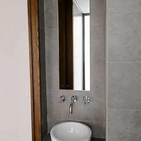 Minimal - Kerameikos Appartement